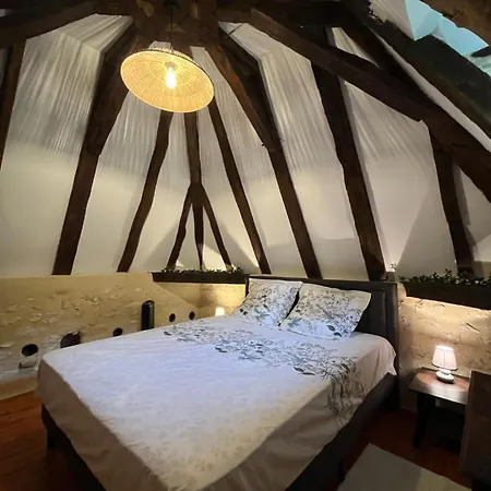 Bed & Breakfast Pigeonnier De Claire Fontaine