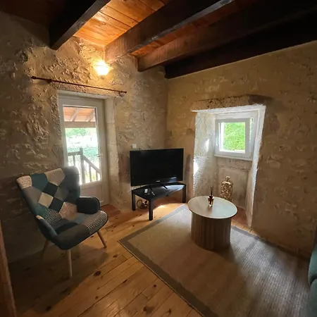 Bed & Breakfast Pigeonnier De Claire Fontaine