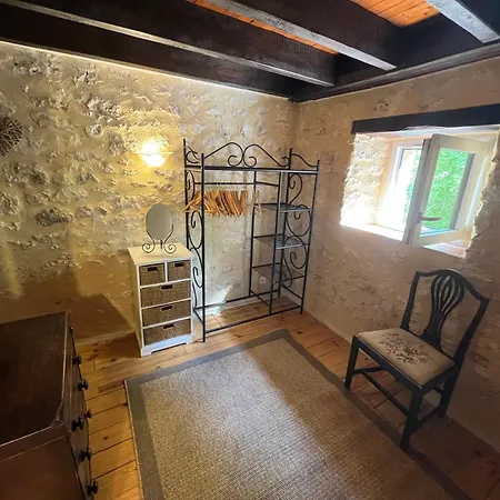 Pigeonnier De Claire Fontaine Monflanquin